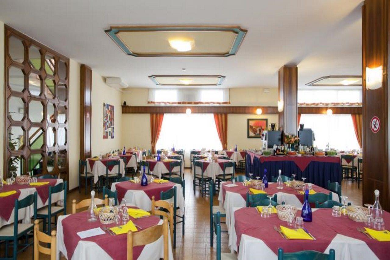 Hotel Bettina Lido di Jesolo Eksteriør billede