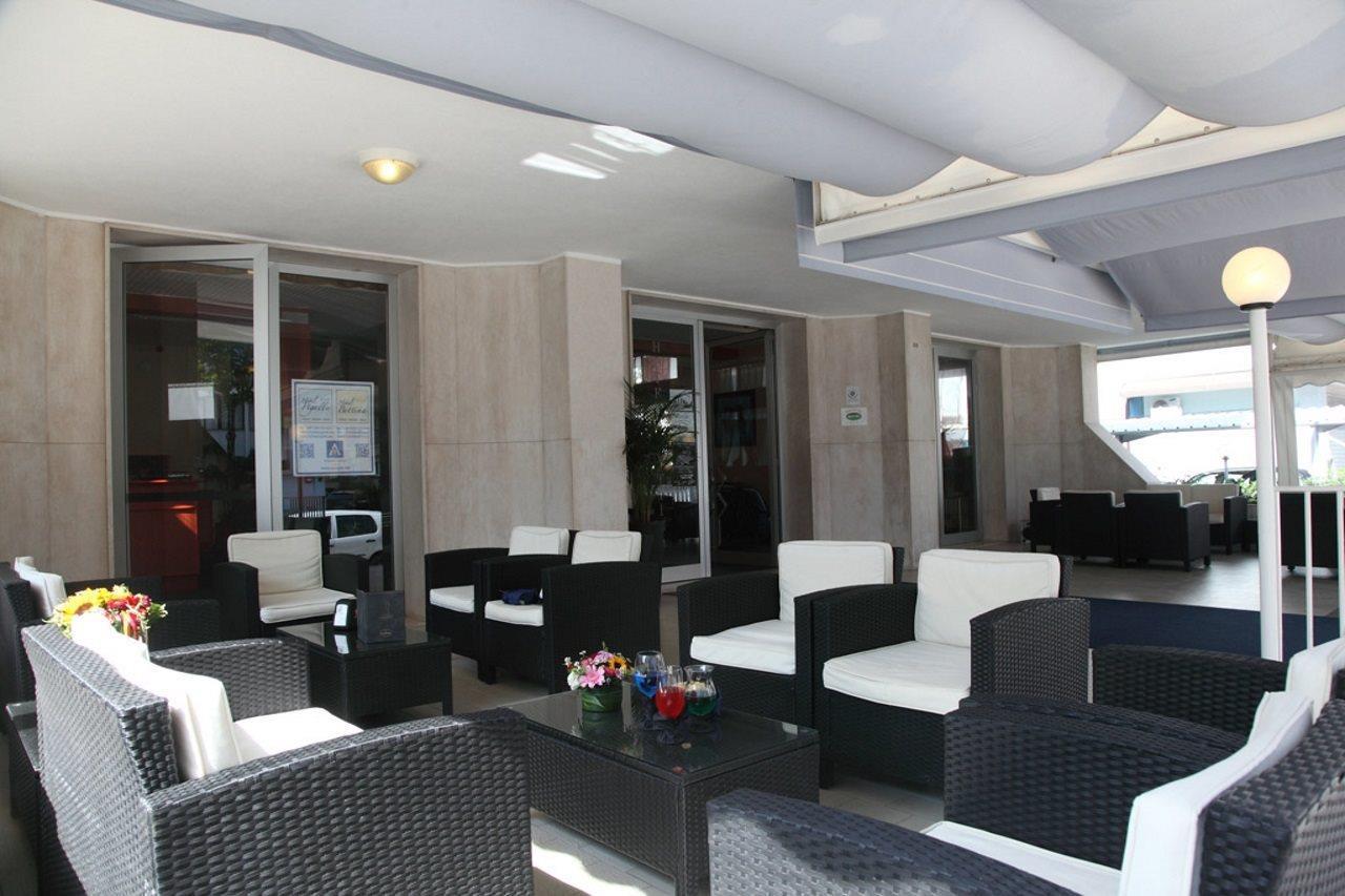 Hotel Bettina Lido di Jesolo Eksteriør billede