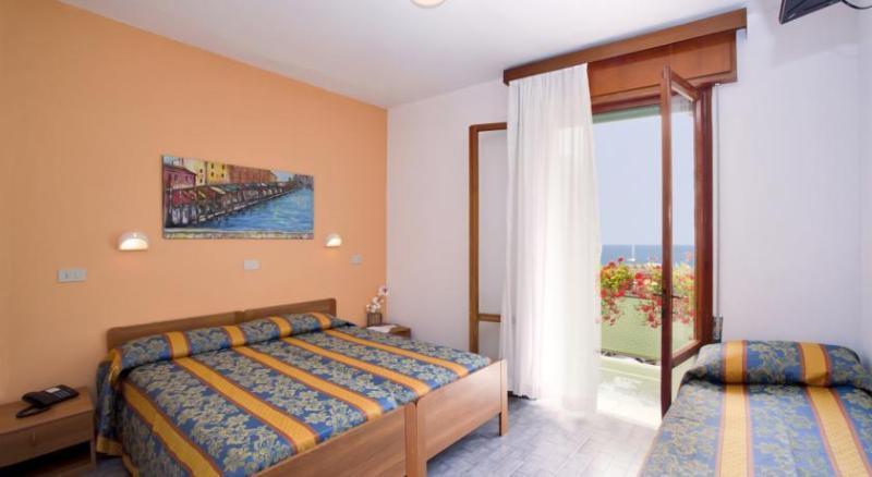 Hotel Bettina Lido di Jesolo Eksteriør billede